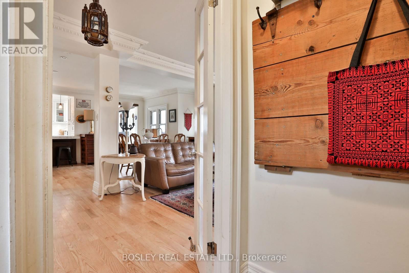 198A MOORE AVENUE Image 3