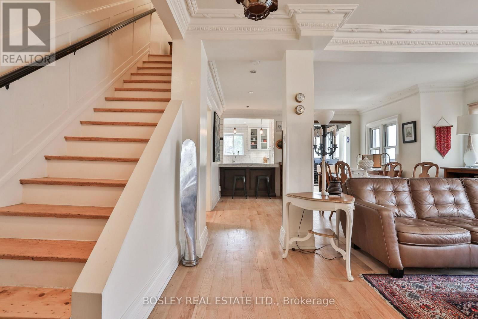 198A MOORE AVENUE Image 4
