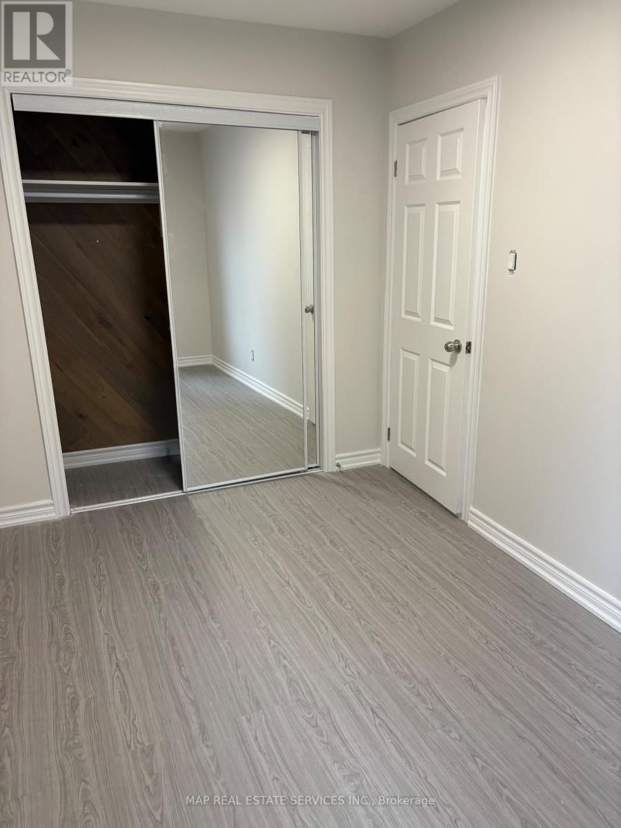 25 HOWARD STREET Image 3