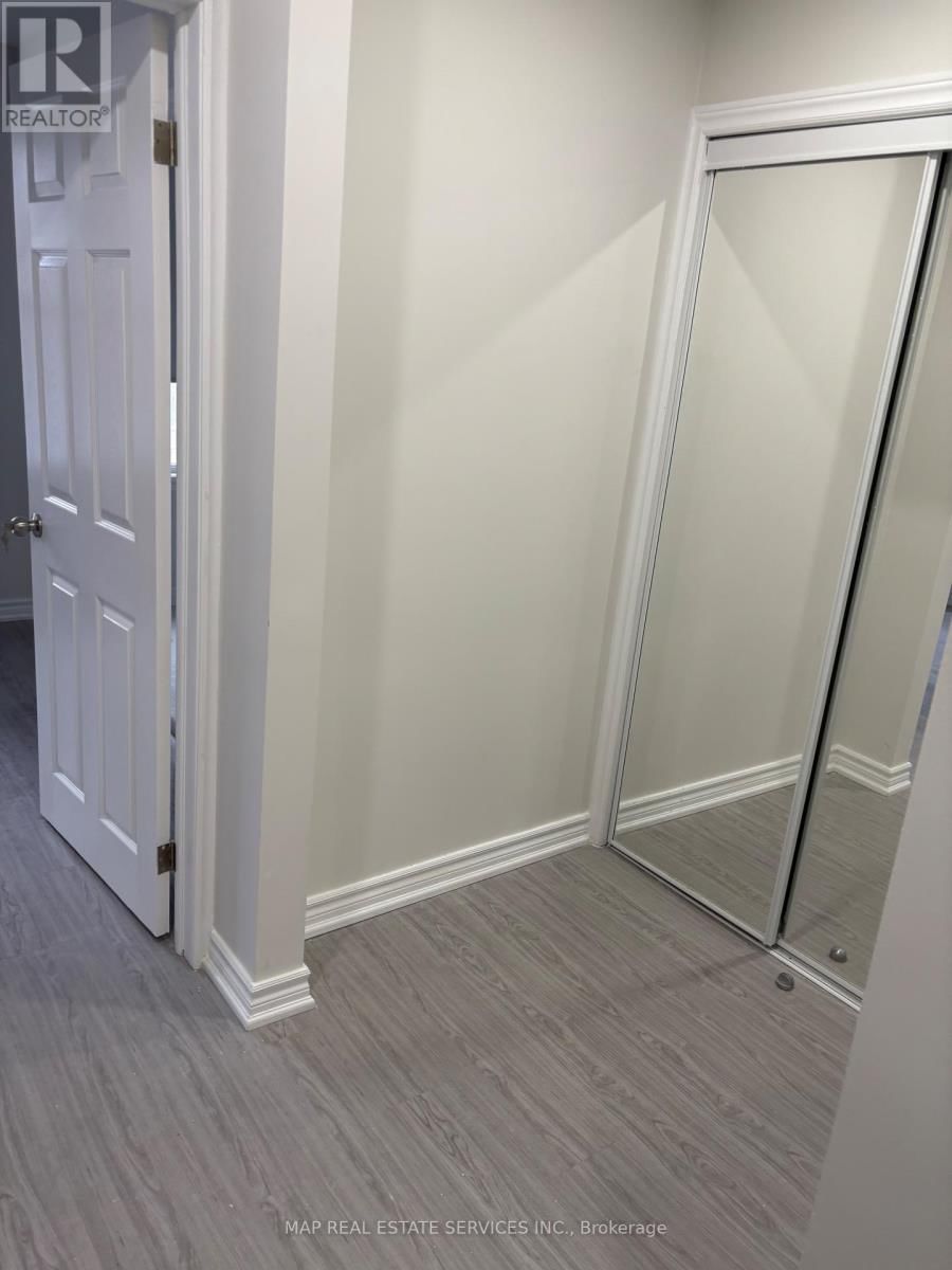 25 HOWARD STREET Image 10