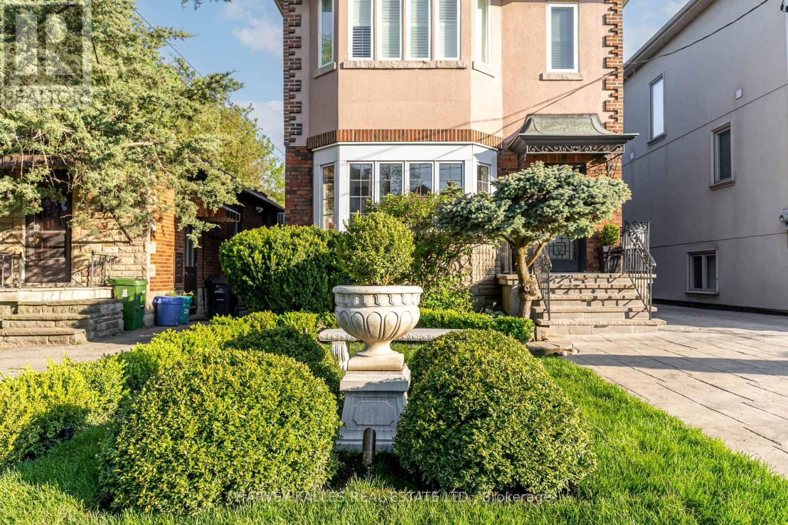 213 BROOKE AVENUE Image 1