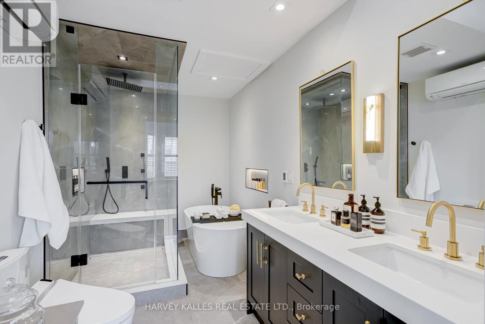 213 BROOKE AVENUE Image 22