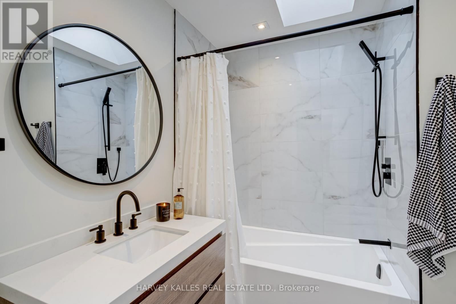 213 BROOKE AVENUE Image 26