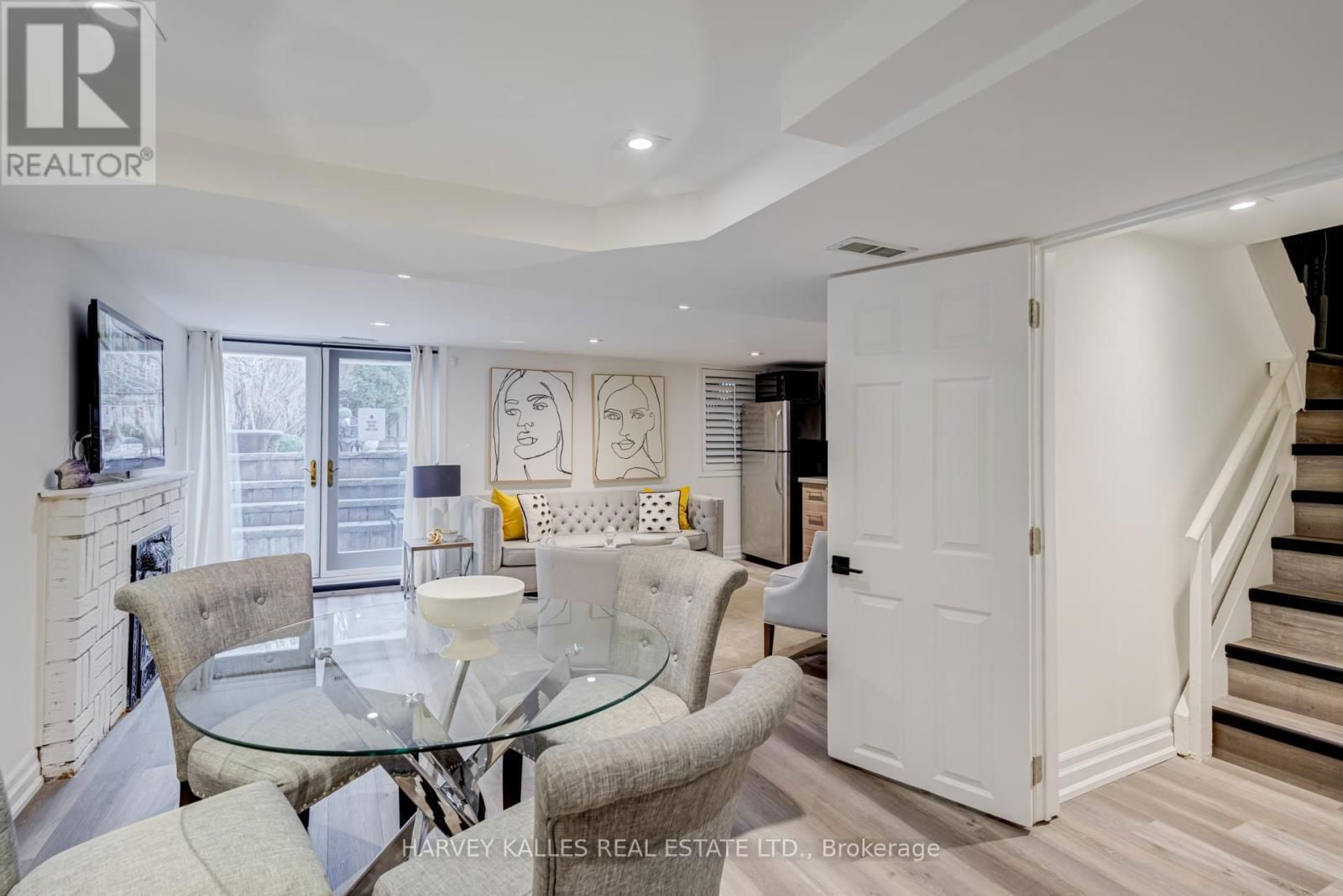 213 BROOKE AVENUE Image 29