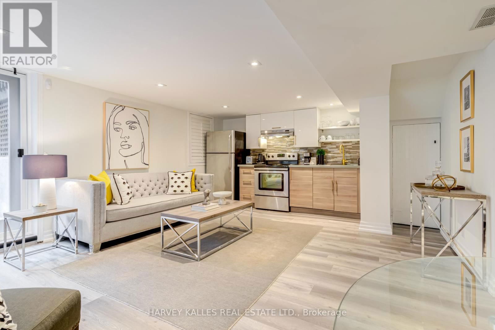 213 BROOKE AVENUE Image 30