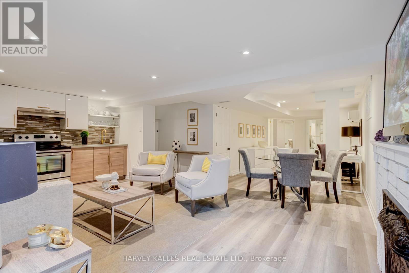 213 BROOKE AVENUE Image 31