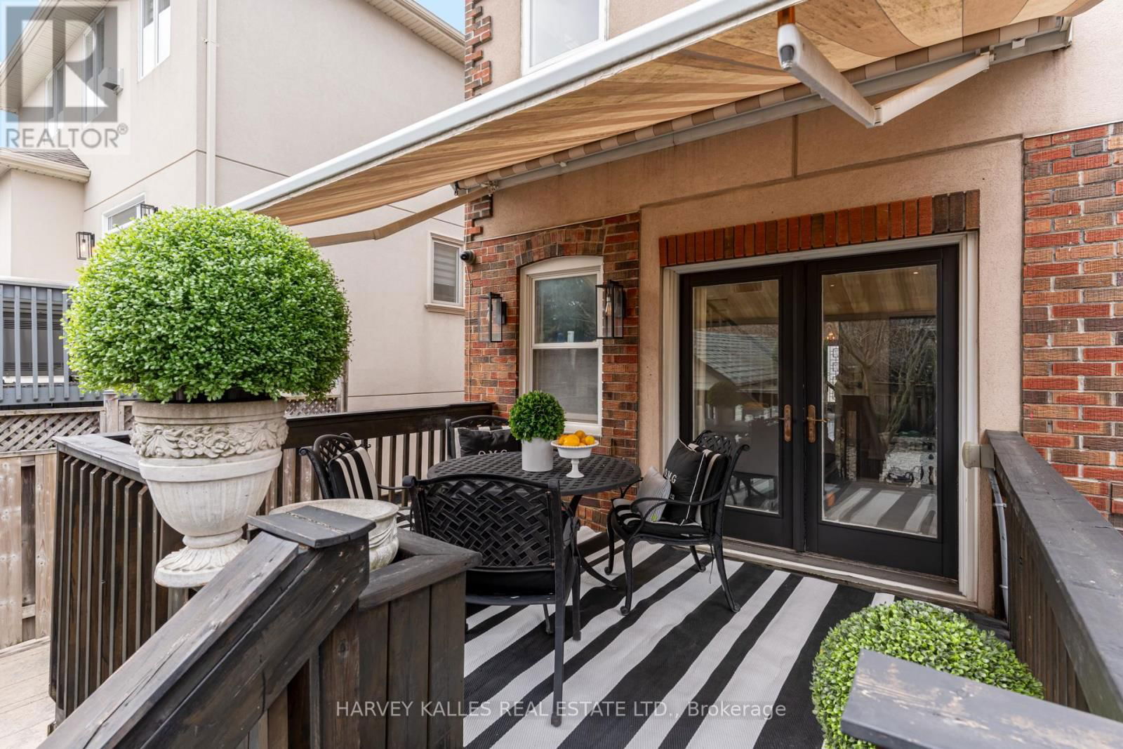 213 BROOKE AVENUE Image 40