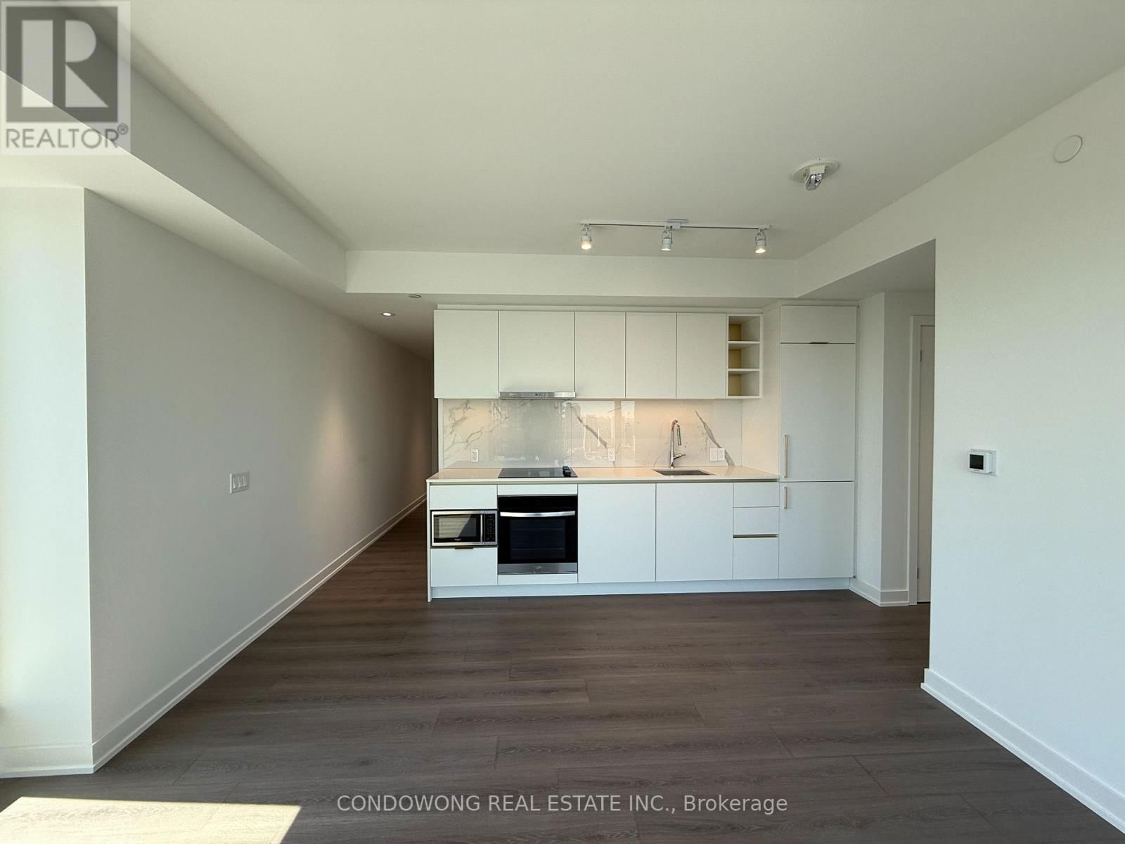 3309 - 8 WELLESLEY STREET WEST Image 2