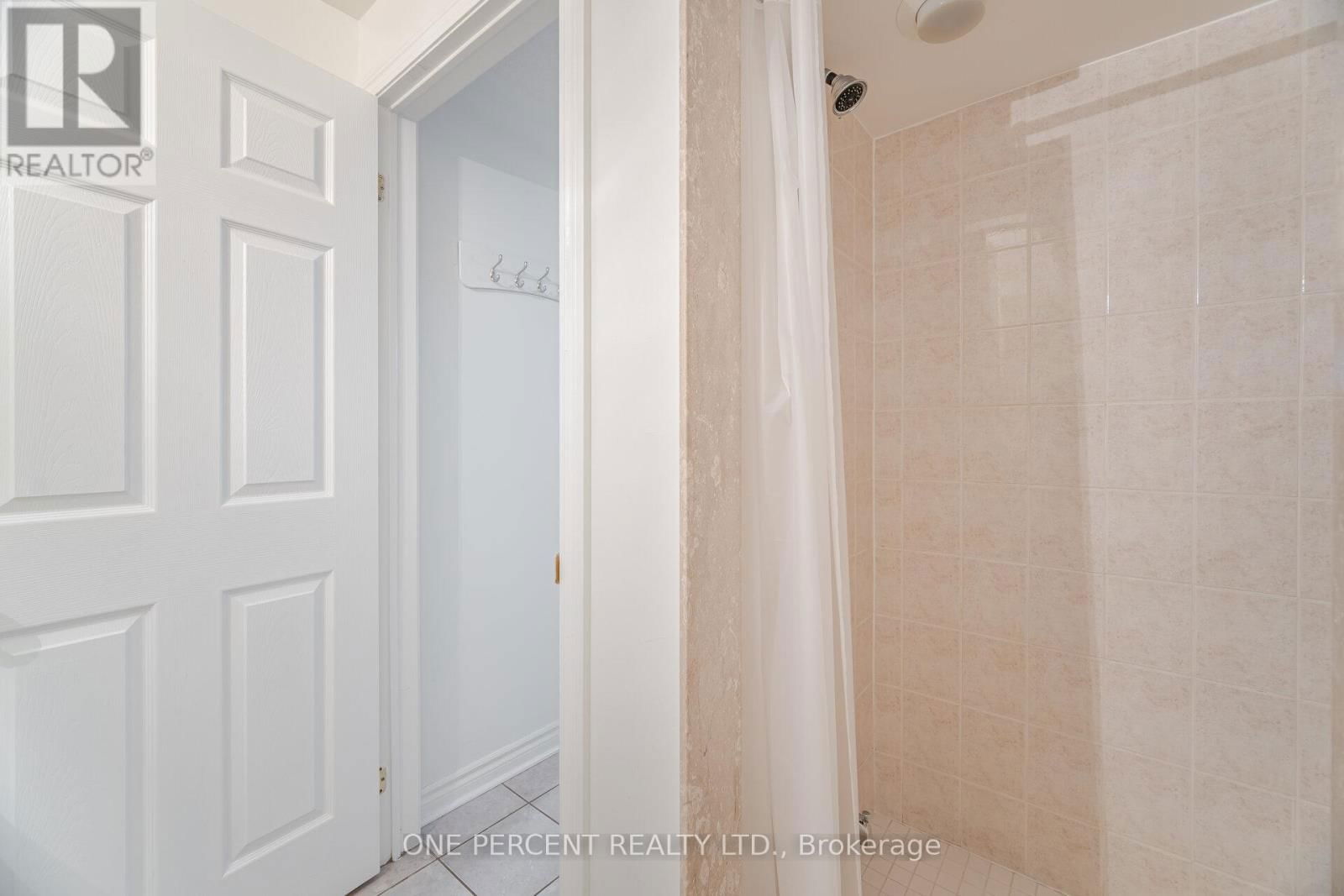 252B BERKELEY STREET Image 32