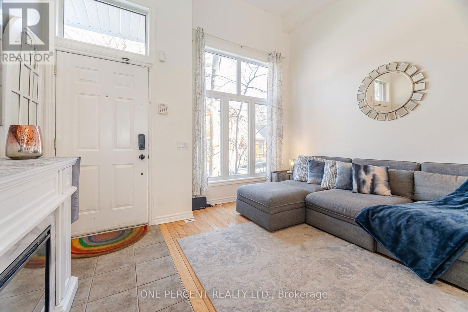 252B BERKELEY STREET Image 4