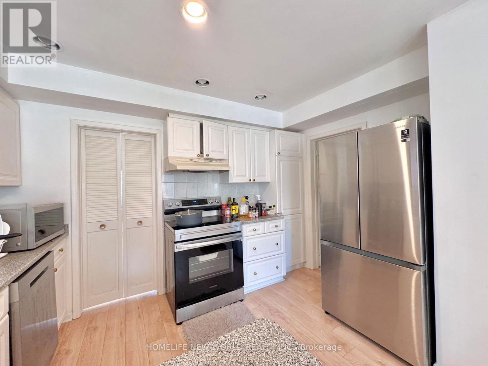 47 WARLOCK CRESCENT Image 3