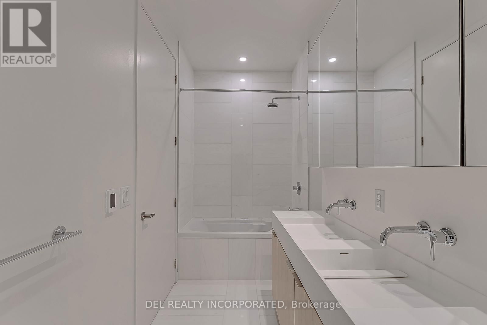 4402 - 15 LOWER JARVIS STREET Image 30