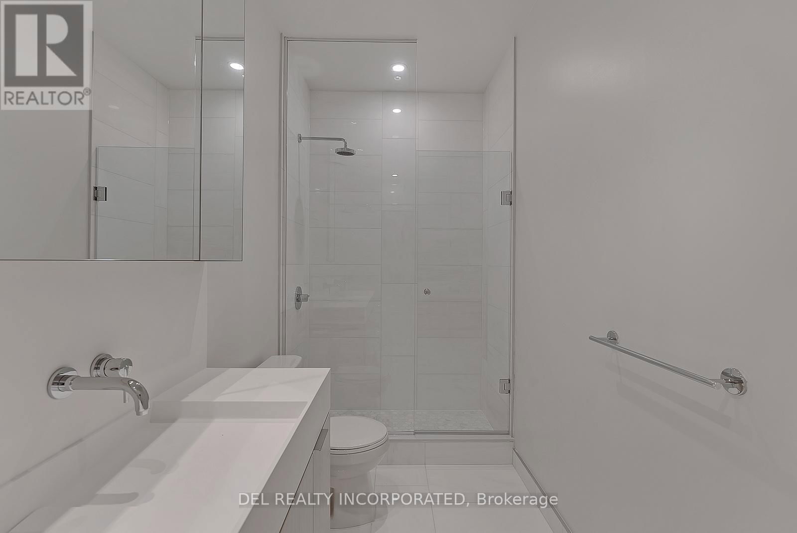 4402 - 15 LOWER JARVIS STREET Image 32