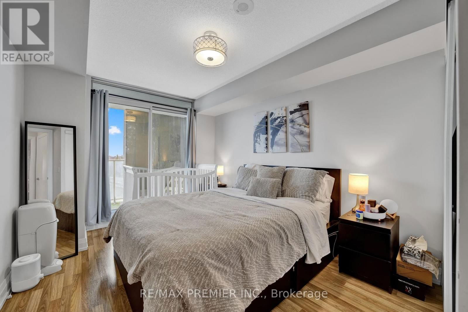 513 - 555 WILSON AVENUE Image 10