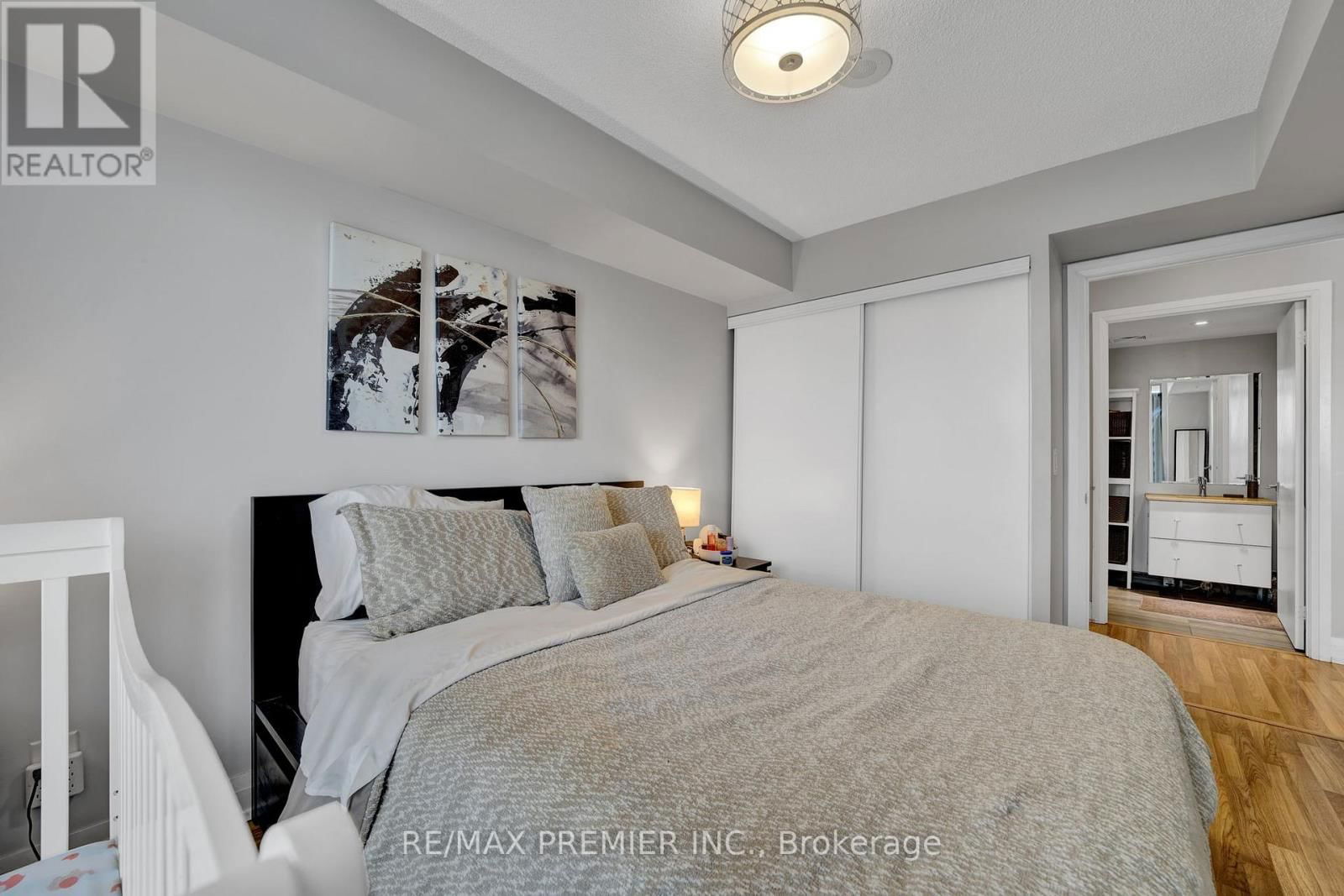 513 - 555 WILSON AVENUE Image 11
