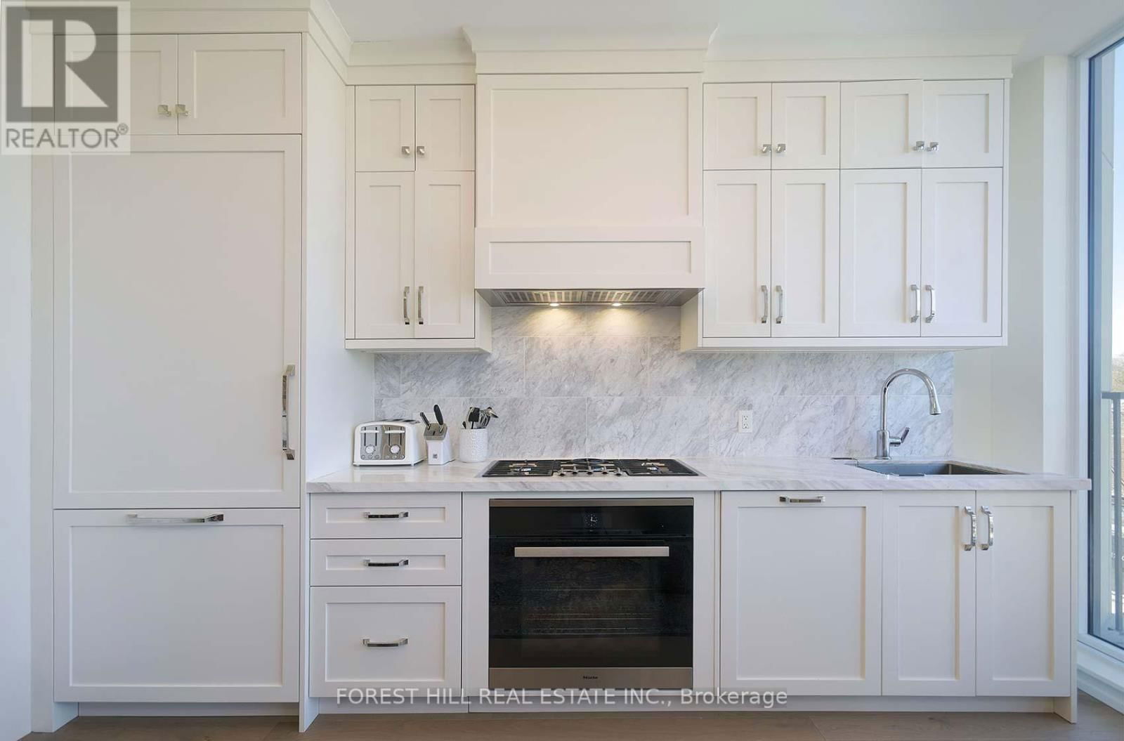 401 - 128 HAZELTON AVENUE Image 9