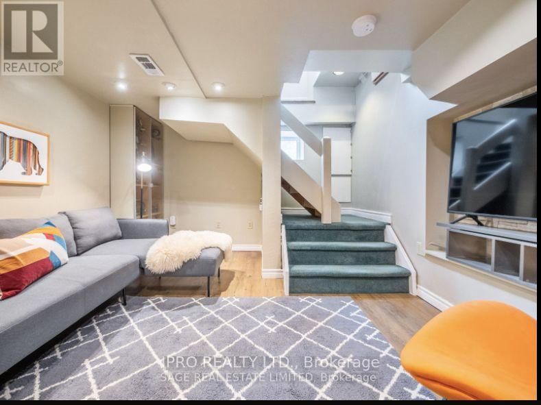 4 PERCY STREET Image 12