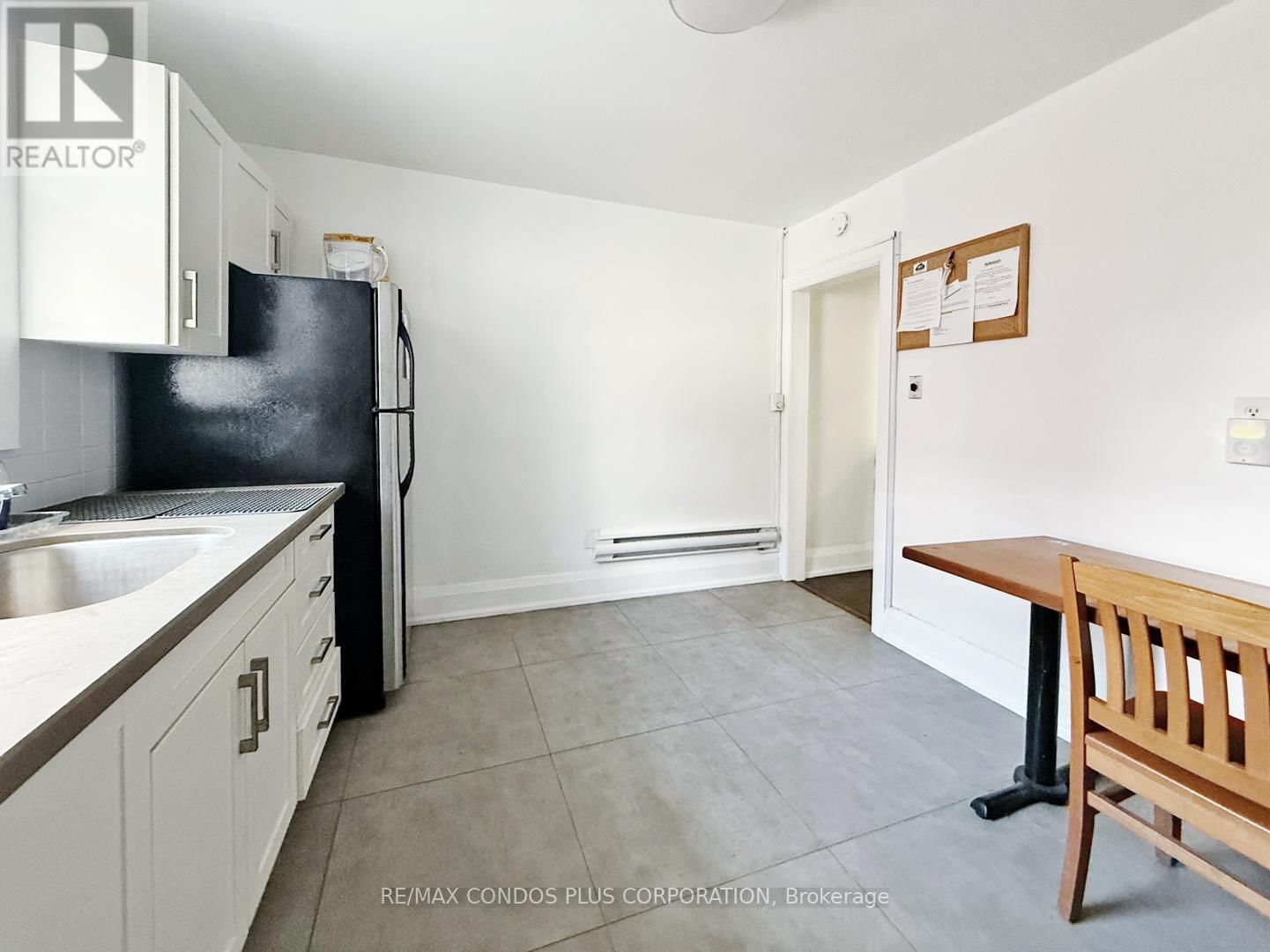 2-2F - 3 BALDWIN STREET Image 4