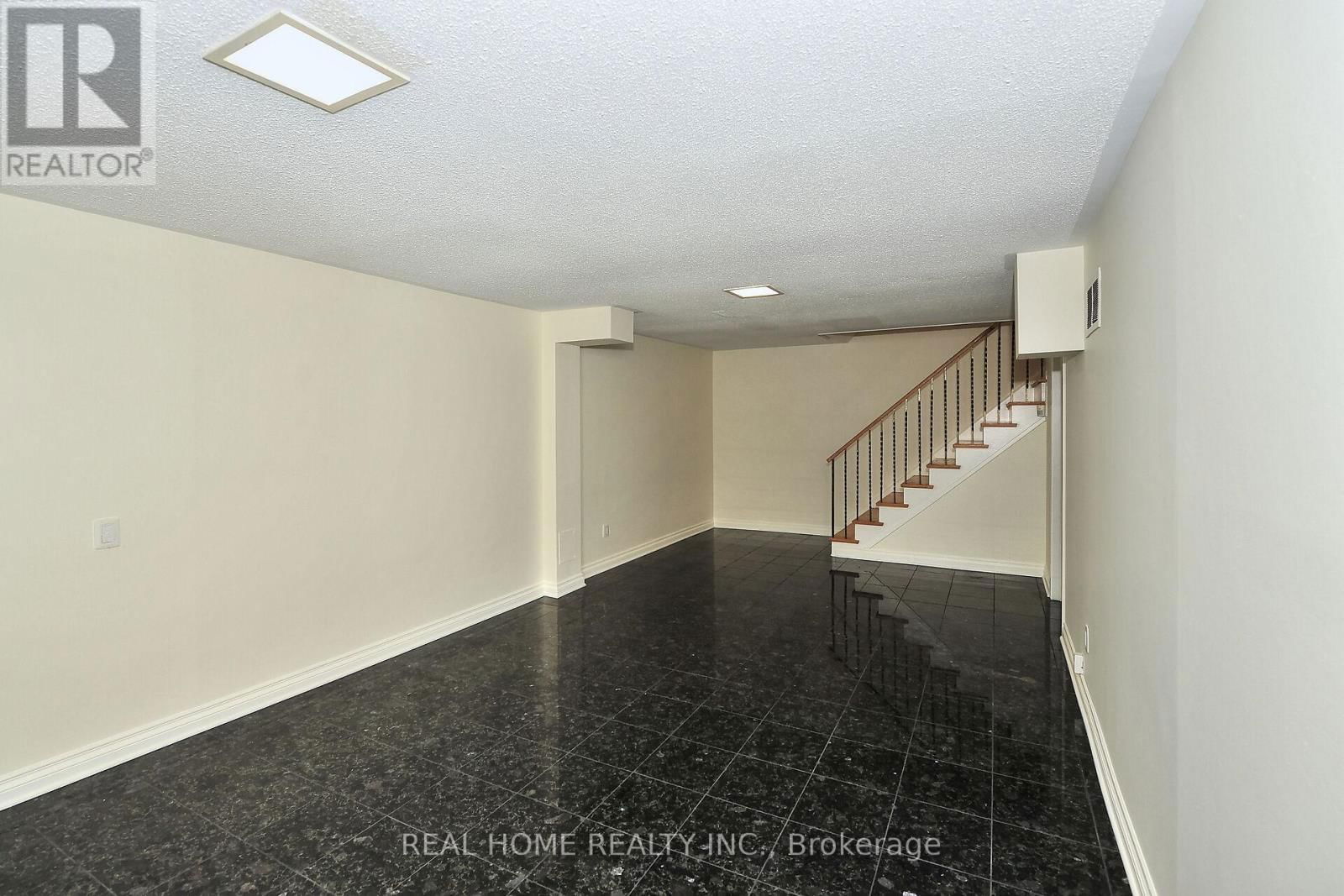 244 - 10 FARINA MILL WAY Image 32