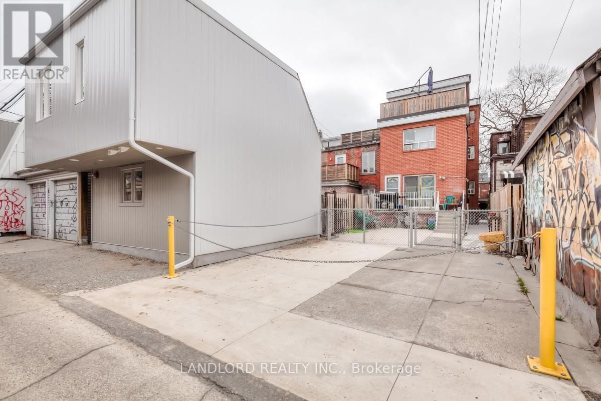 Laneway - 73 NORTHCOTE AVENUE Image 23