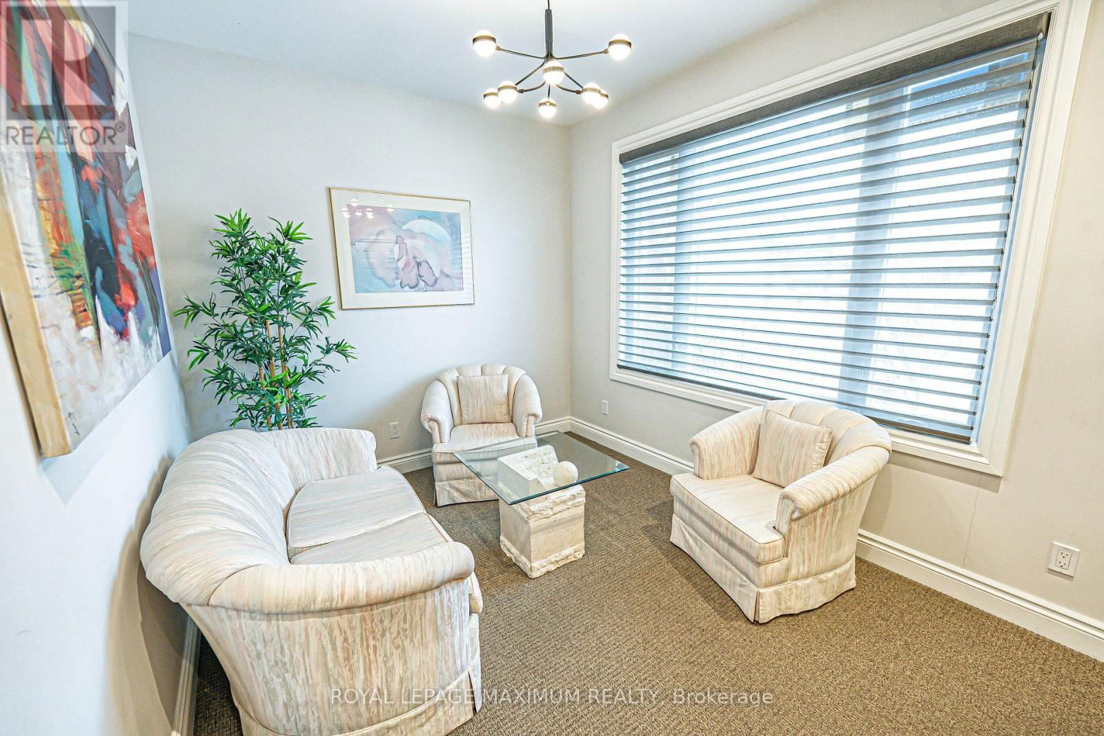 Unit 1 - 263 BROCK AVENUE Image 19