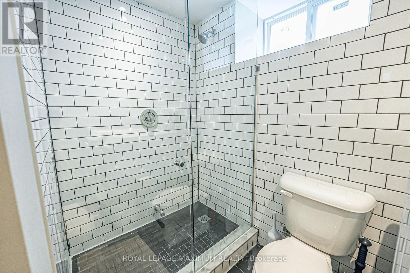 Unit 1 - 263 BROCK AVENUE Image 34