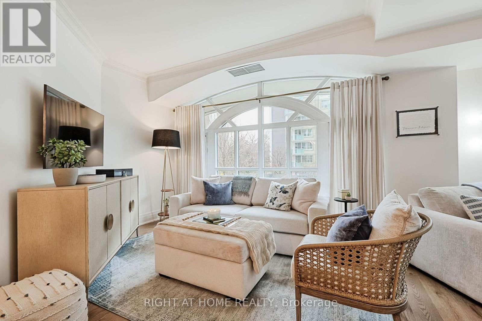 209 - 33 DELISLE AVENUE Image 11
