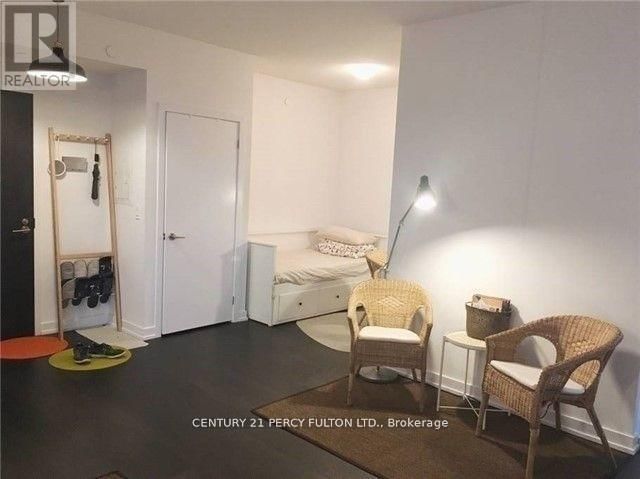 1507Den - 297 COLLEGE STREET Image 25