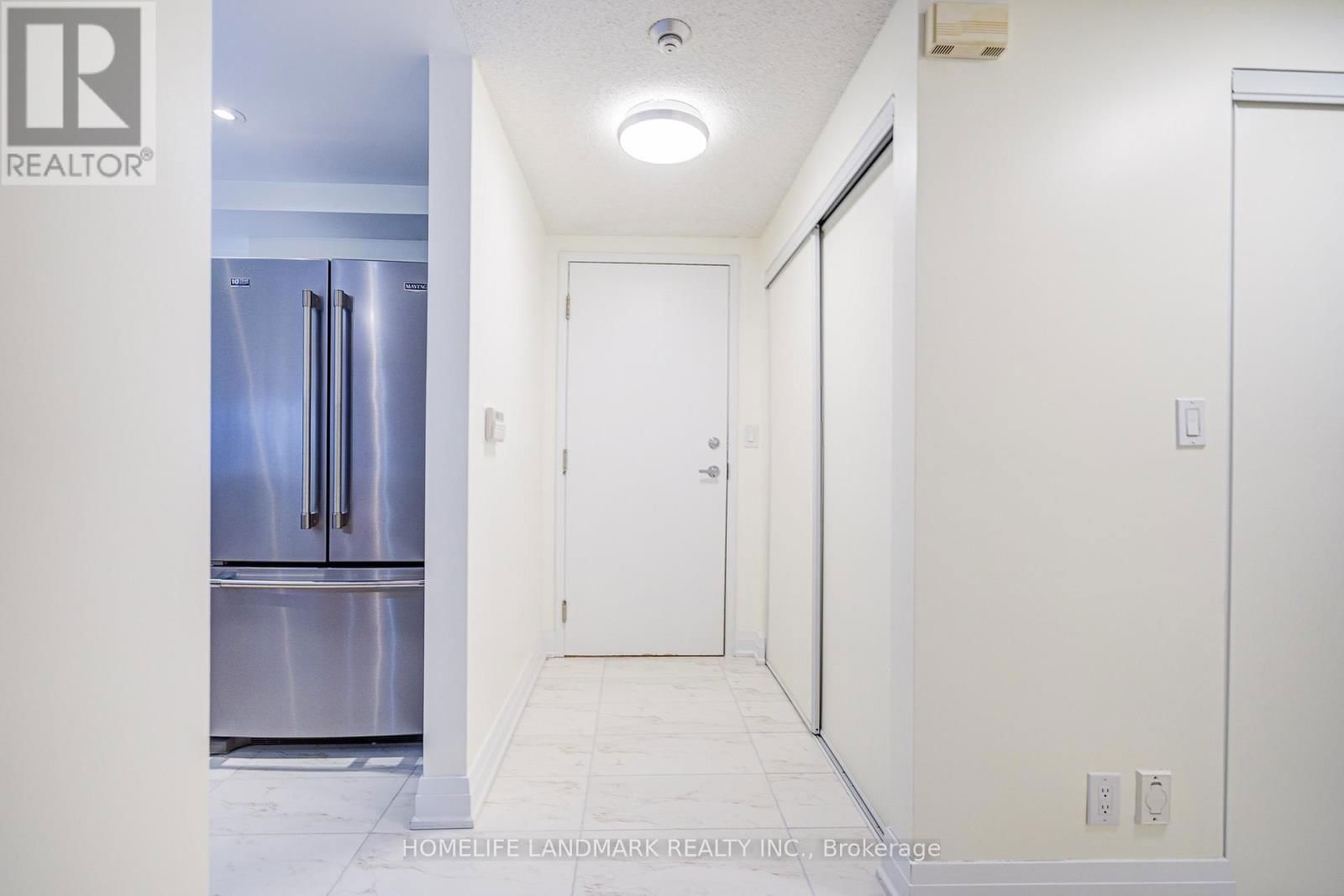 1215 - 28 SOMMERSET WAY Image 10