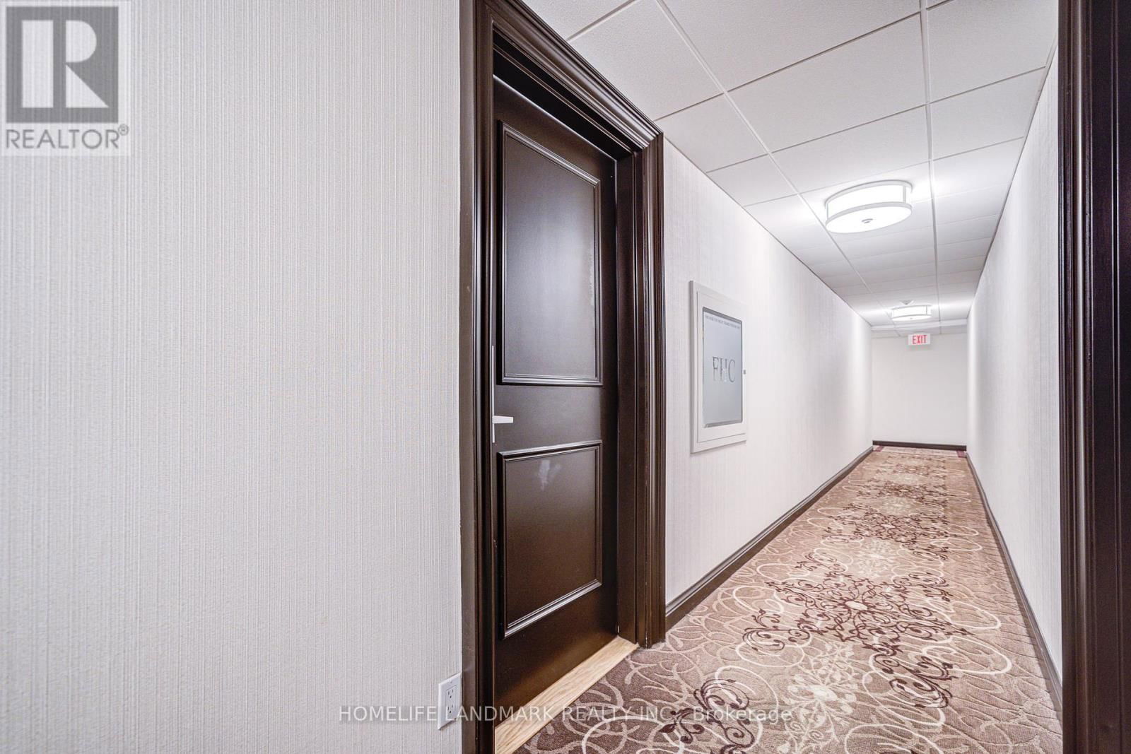 1215 - 28 SOMMERSET WAY Image 30