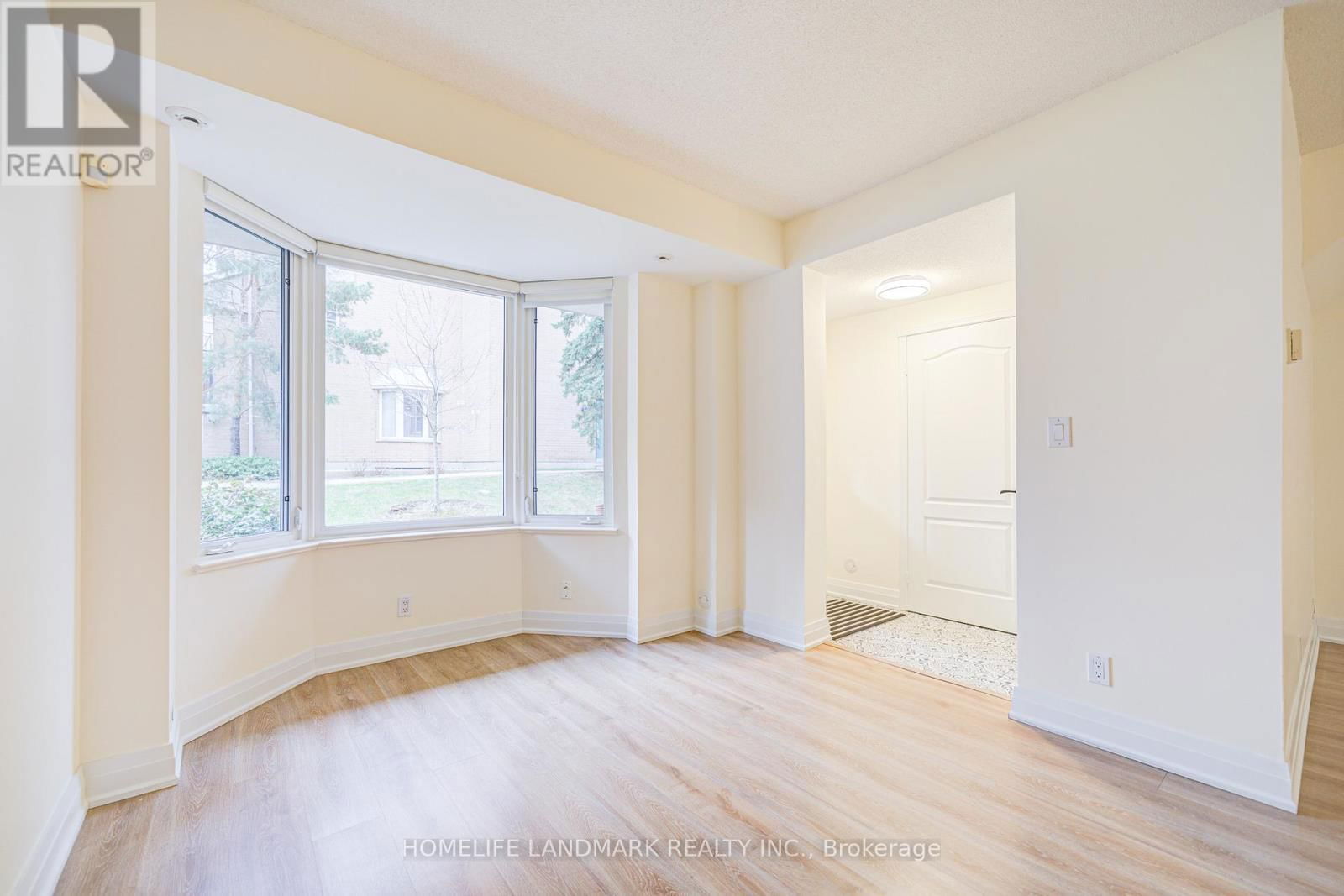 1215 - 28 SOMMERSET WAY Image 5