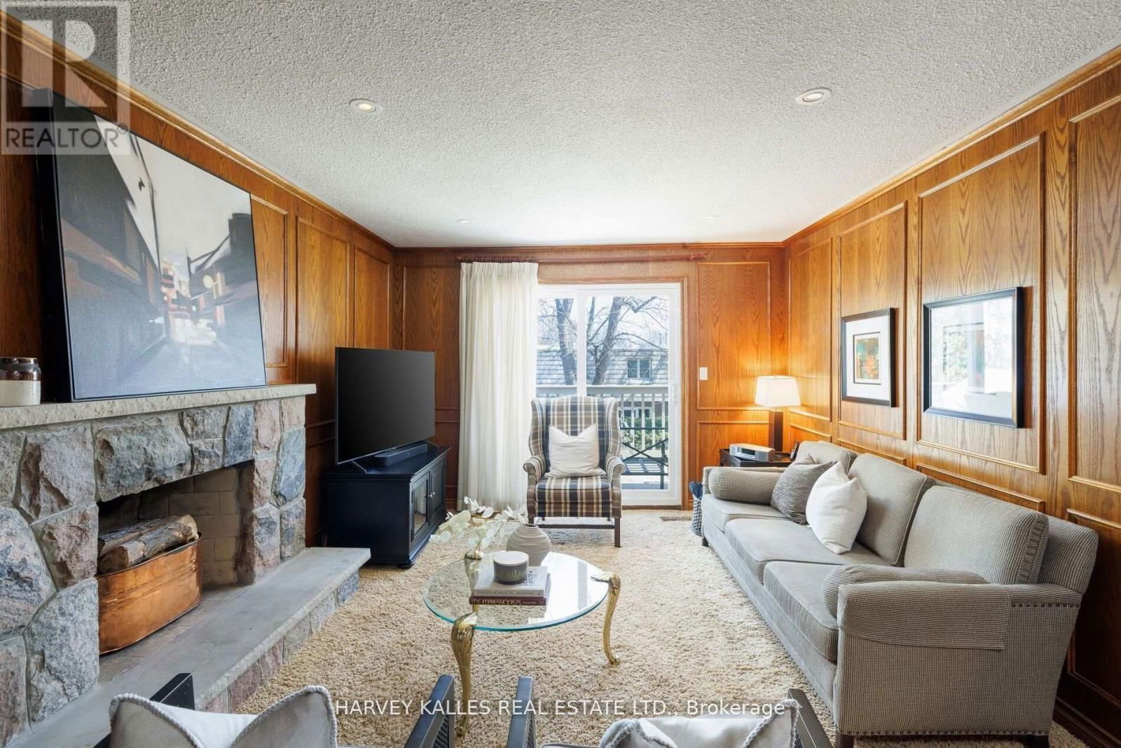124 ABBEYWOOD TRAIL Image 14