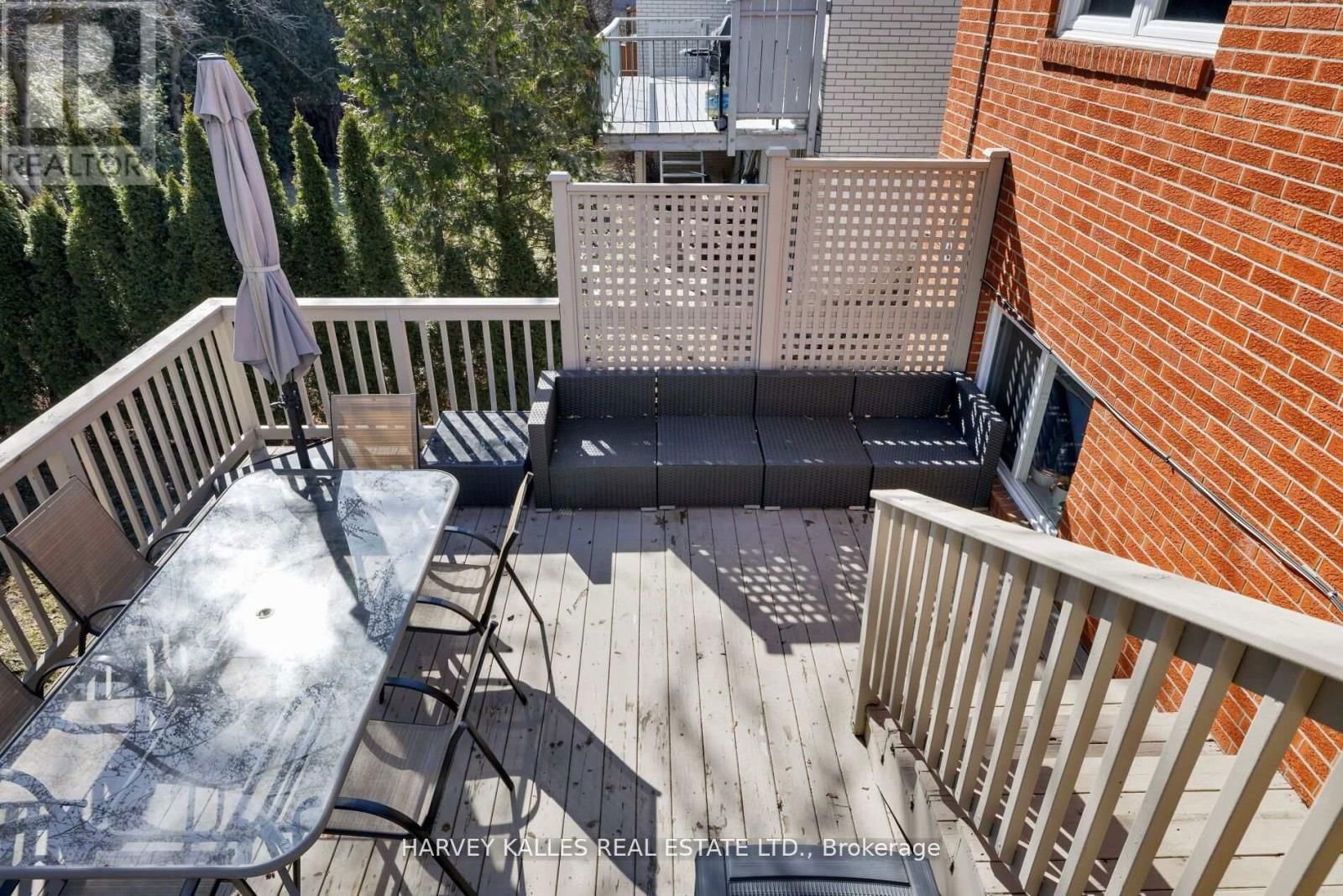 124 ABBEYWOOD TRAIL Image 16