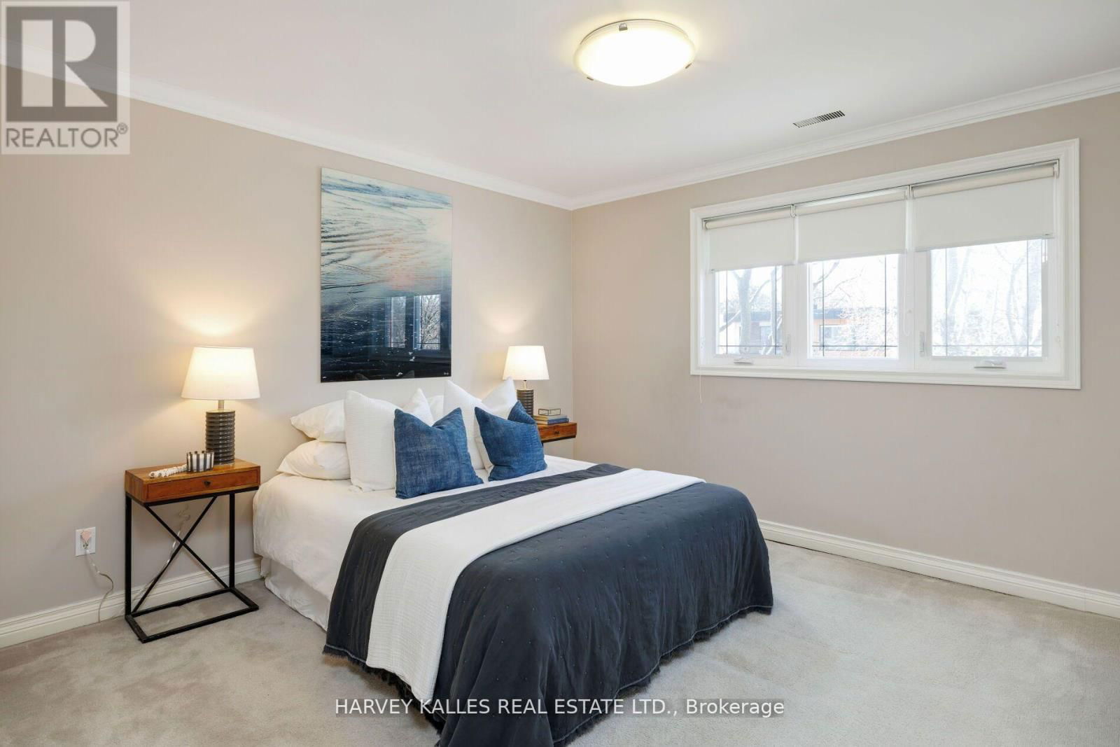 124 ABBEYWOOD TRAIL Image 27
