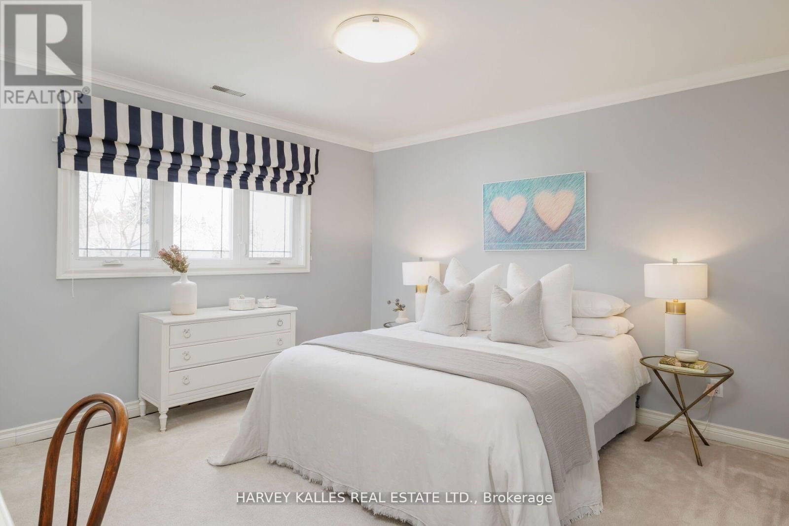 124 ABBEYWOOD TRAIL Image 28