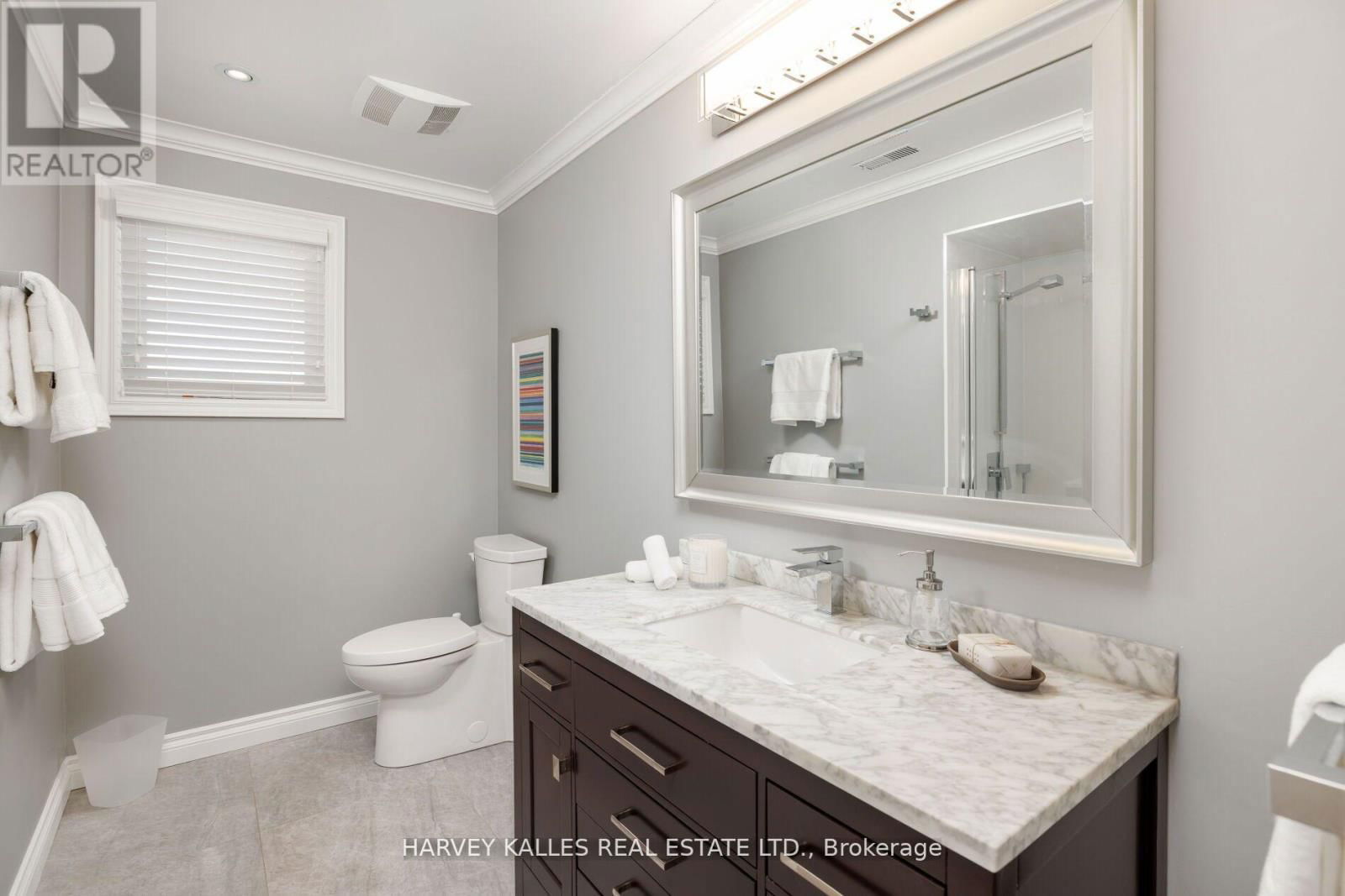 124 ABBEYWOOD TRAIL Image 31