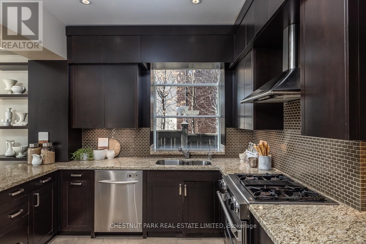 406 GLENAYR ROAD Image 11