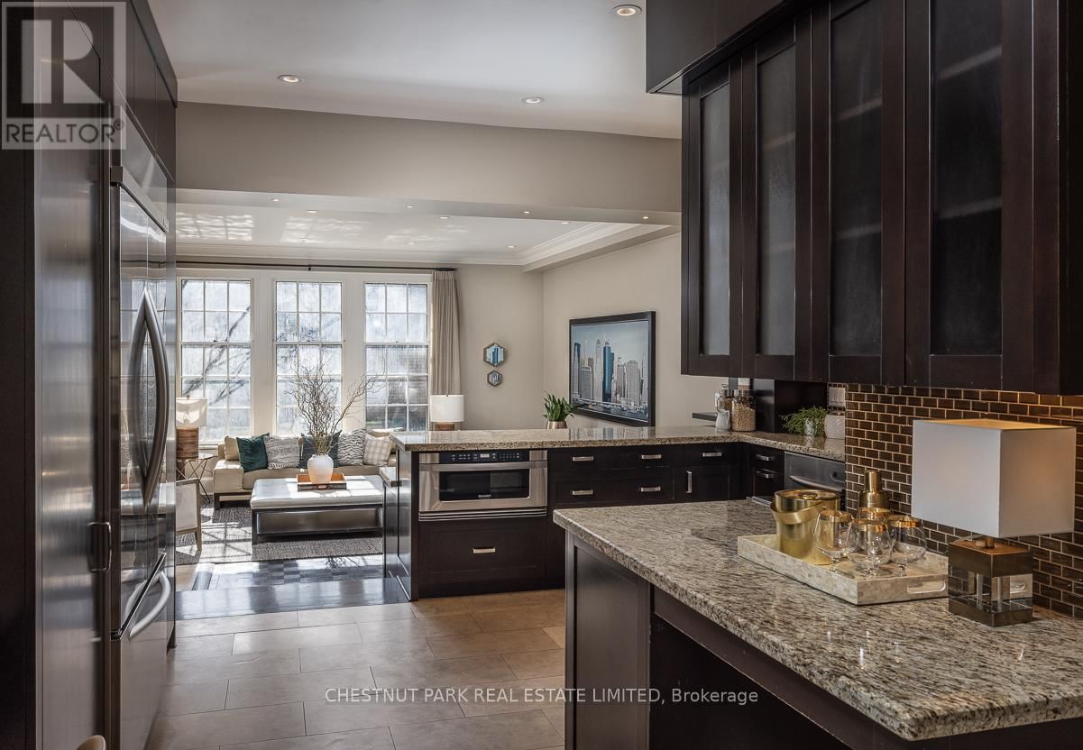 406 GLENAYR ROAD Image 12