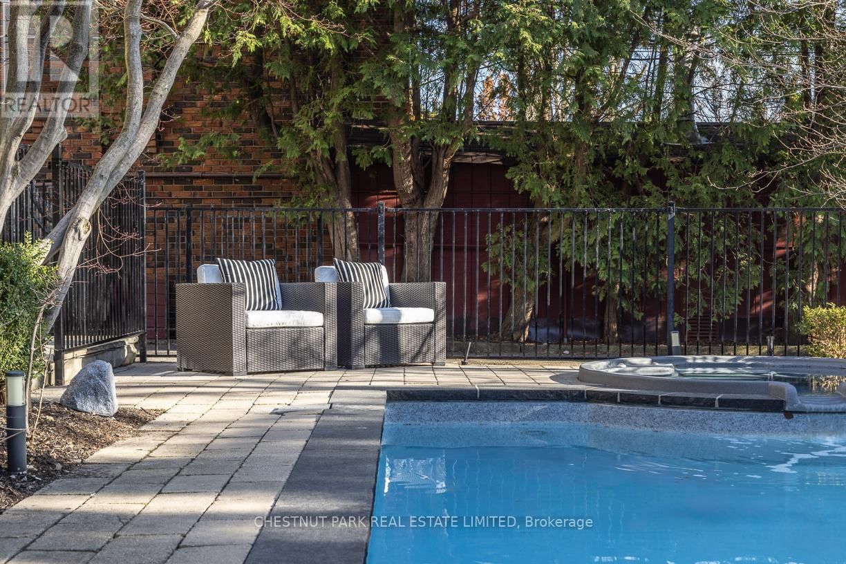 406 GLENAYR ROAD Image 31