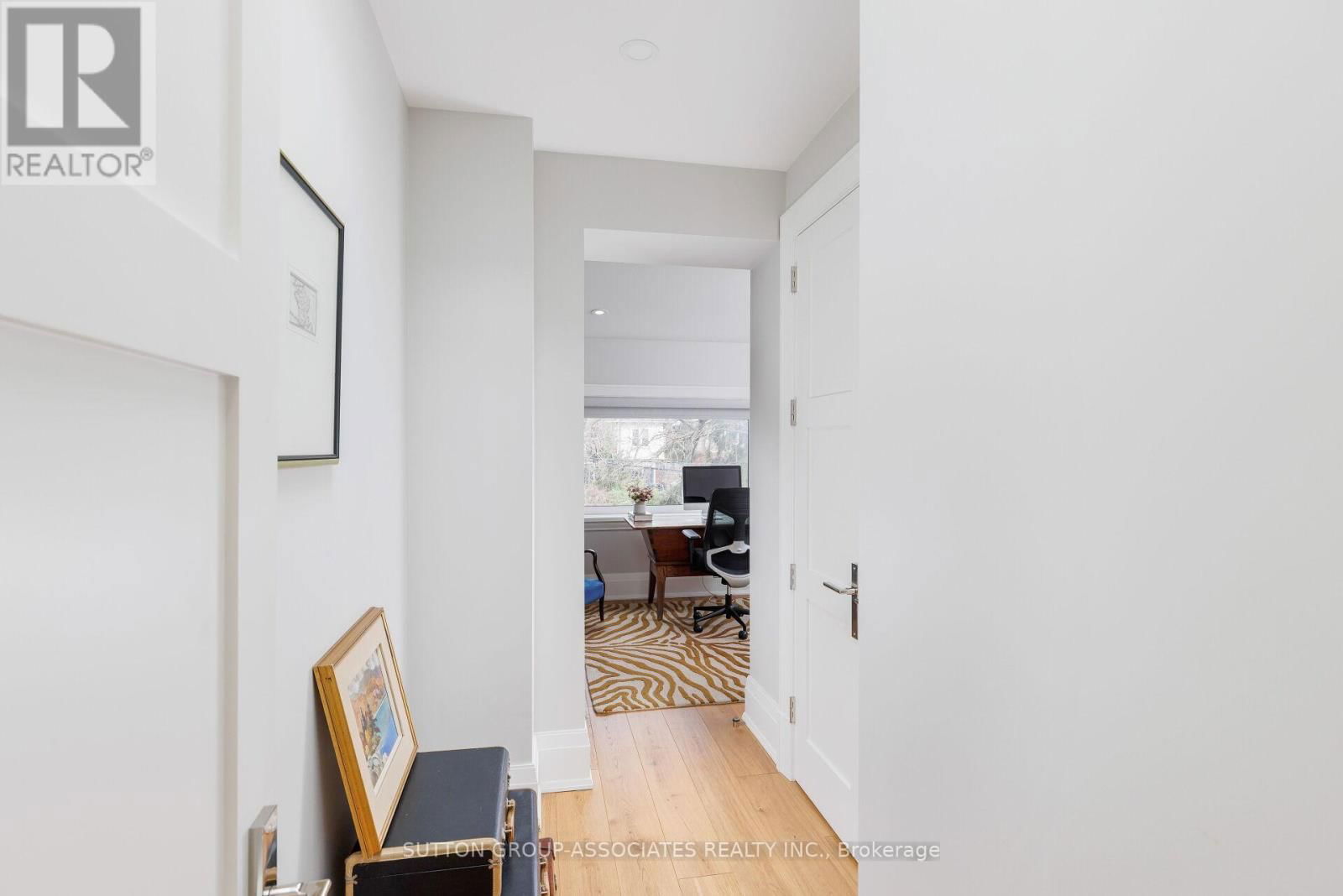38 HOWLAND AVENUE Image 14
