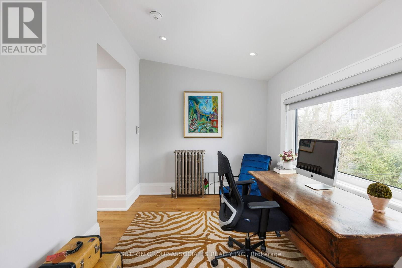 38 HOWLAND AVENUE Image 16
