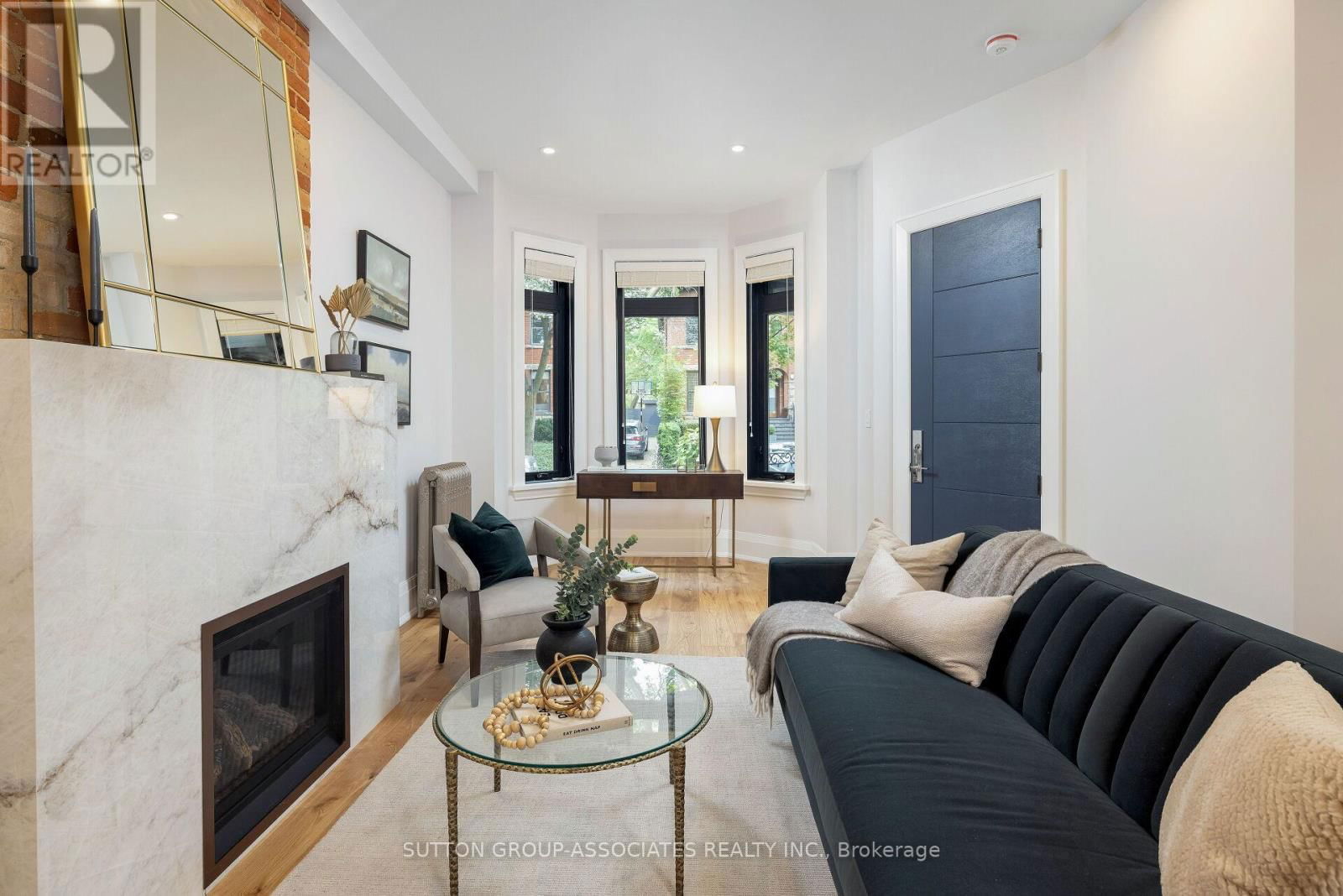 38 HOWLAND AVENUE Image 31