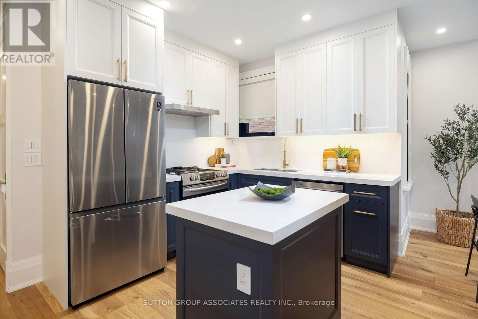 38 HOWLAND AVENUE Image 38