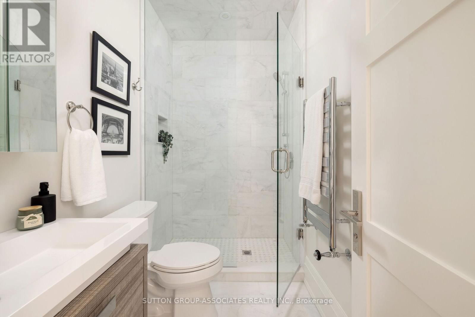 38 HOWLAND AVENUE Image 39