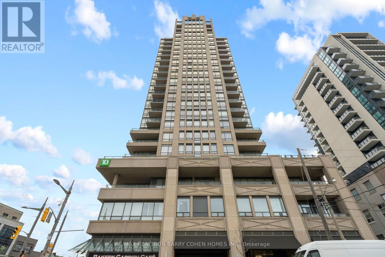 2103 - 500 ST CLAIR AVENUE WEST Image 2