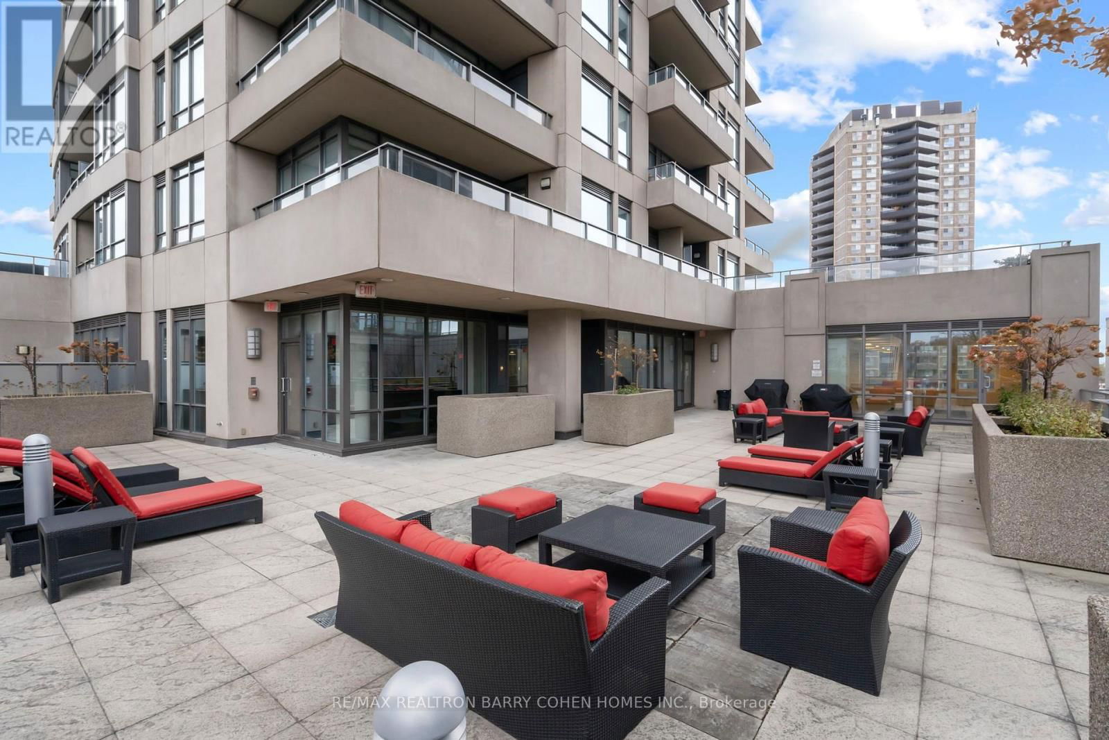 2103 - 500 ST CLAIR AVENUE WEST Image 30