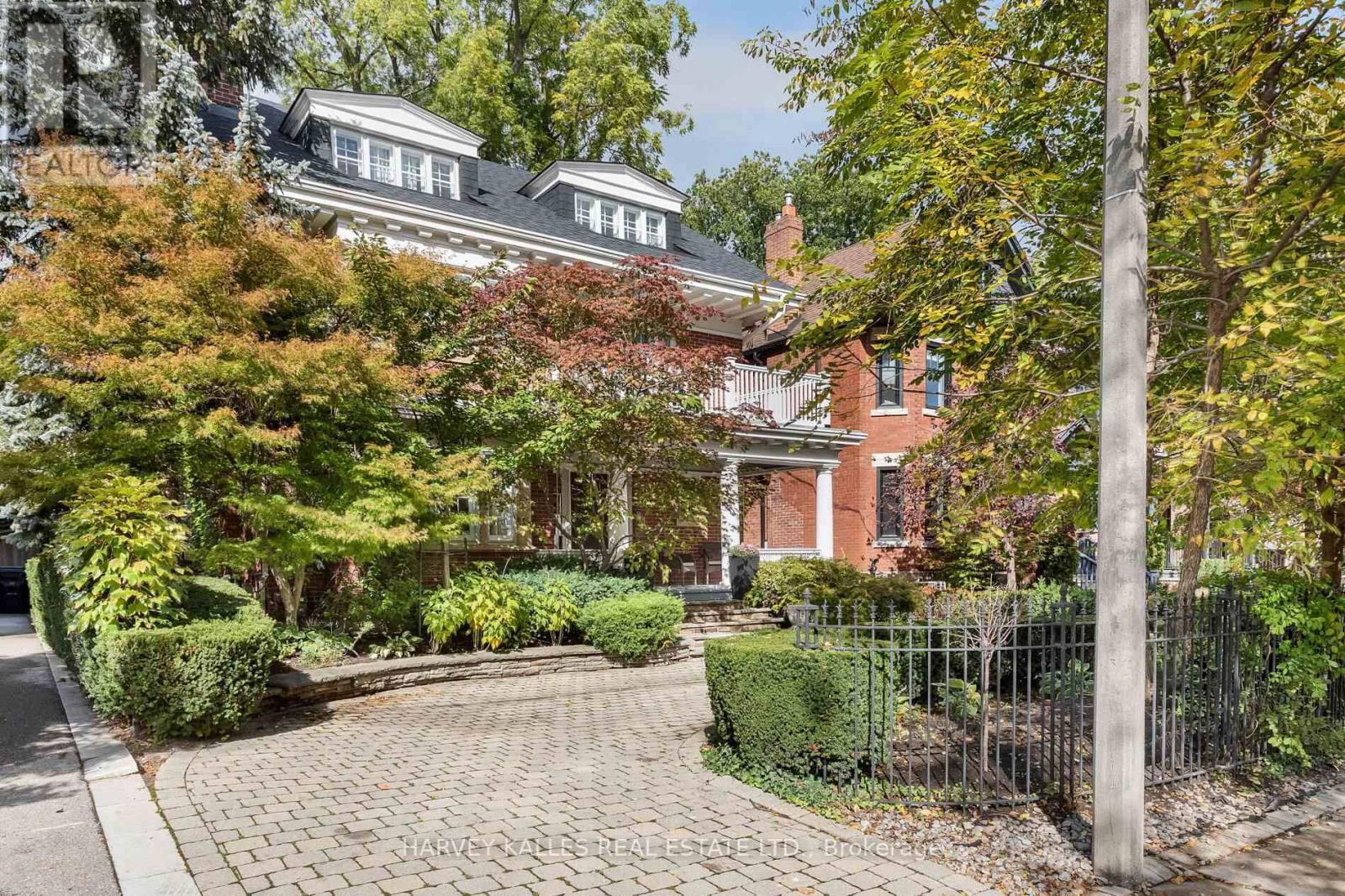 8 BINSCARTH ROAD Image 1