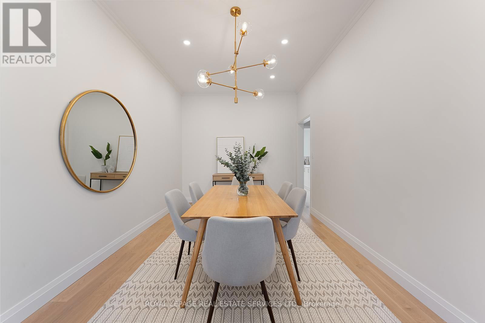 63 ROBINSON STREET Image 11
