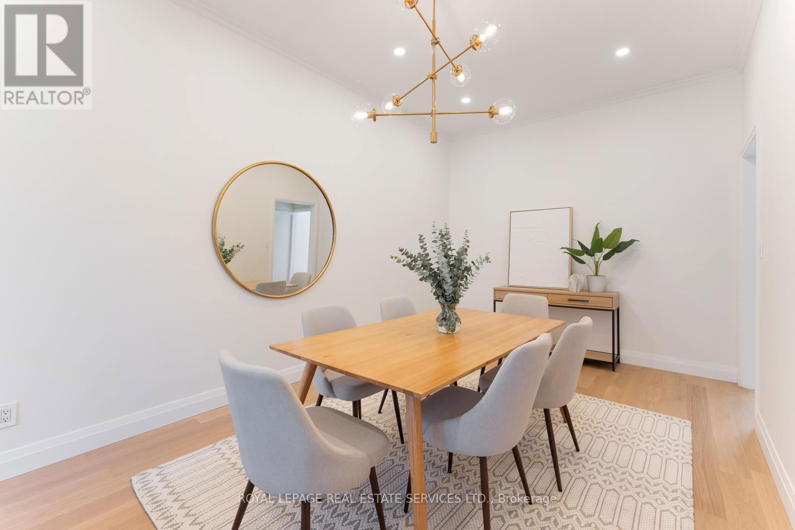63 ROBINSON STREET Image 12