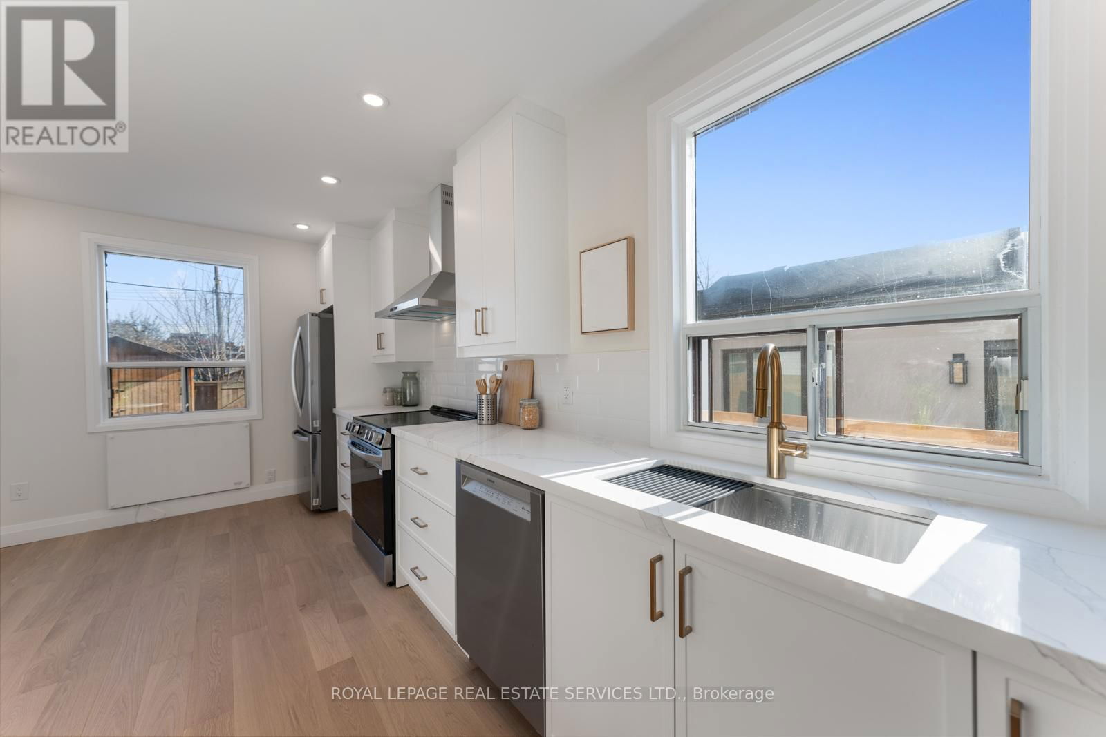 63 ROBINSON STREET Image 20